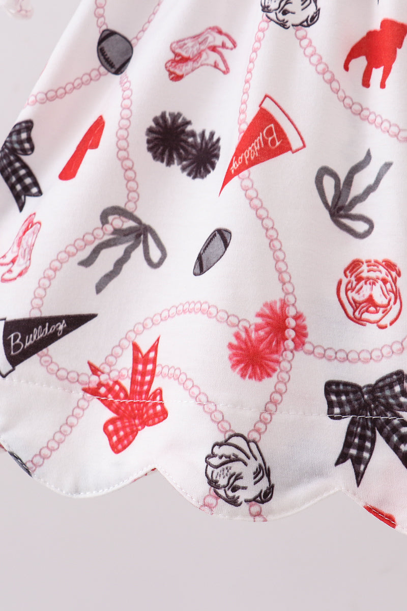 The Bulldawgs and Bows set